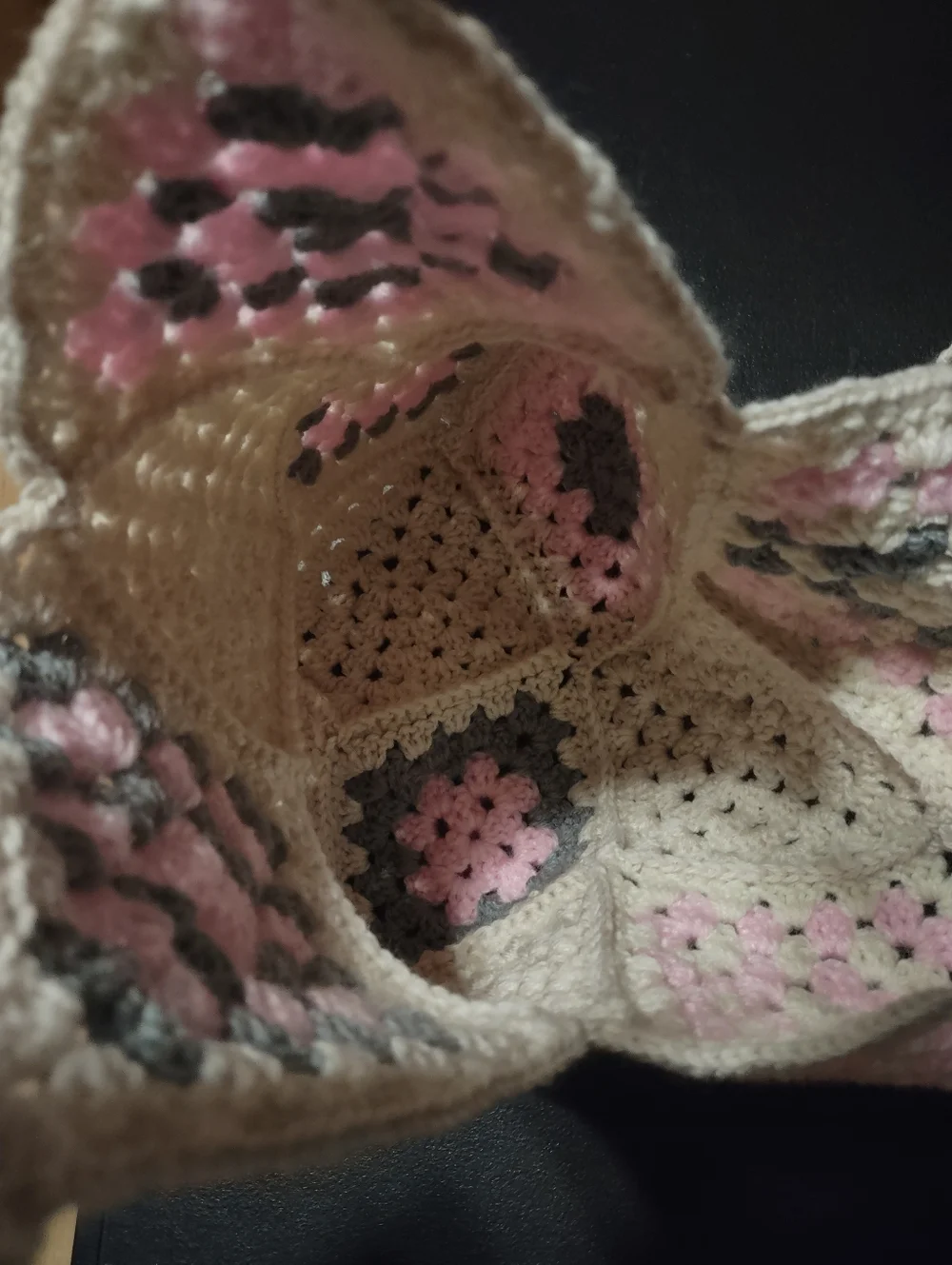 Handmade Crochet Women’s Tote Bag in Cream, Pink & Gray - Picture 5 of 8
